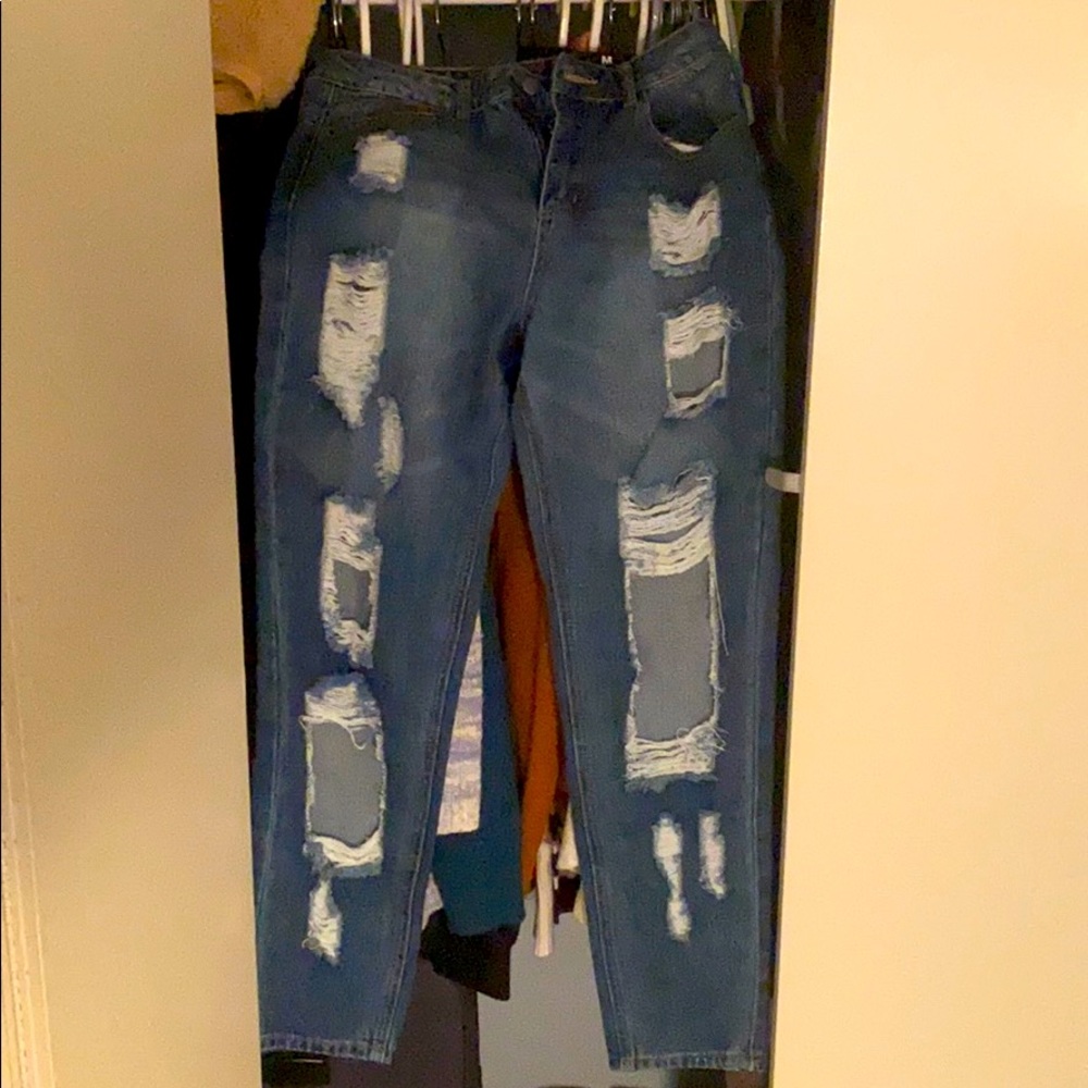 FASHION NOVA JEANS SIZE M/3-5